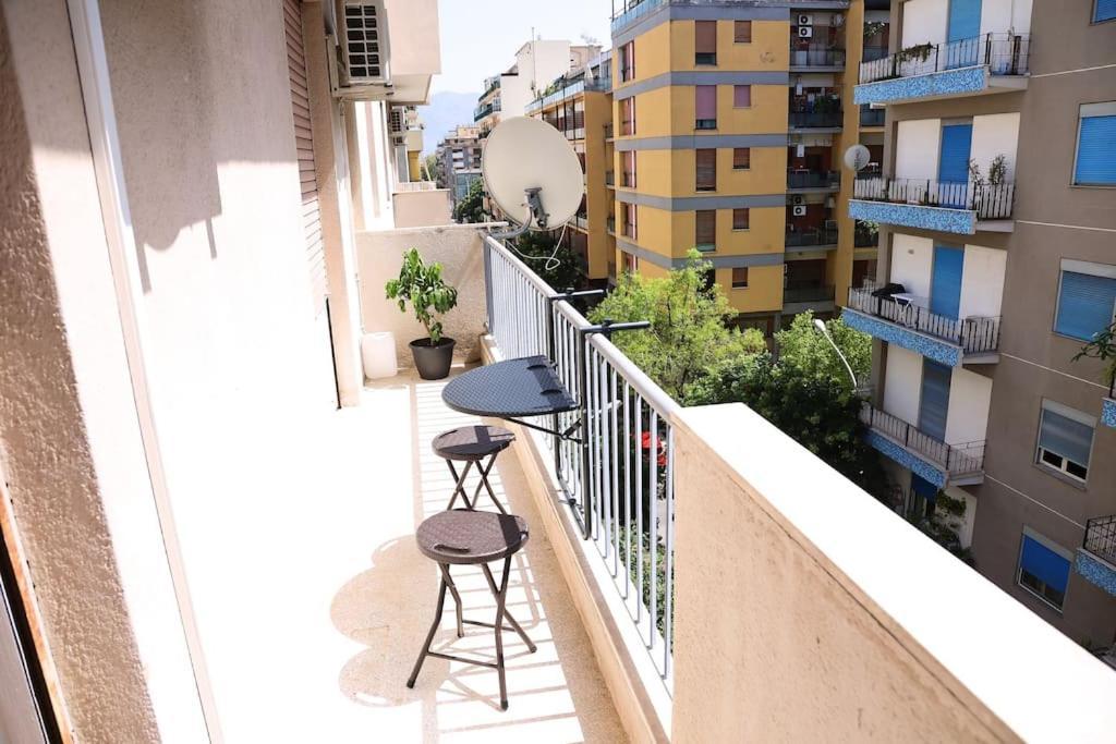 La Casa Del Maggiore, Tra Mare E Centro Apartman Palermo Kültér fotó