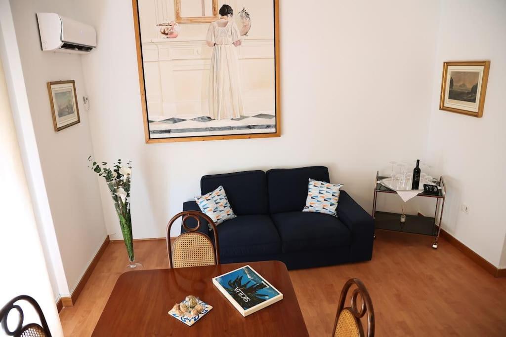 La Casa Del Maggiore, Tra Mare E Centro Apartman Palermo Kültér fotó